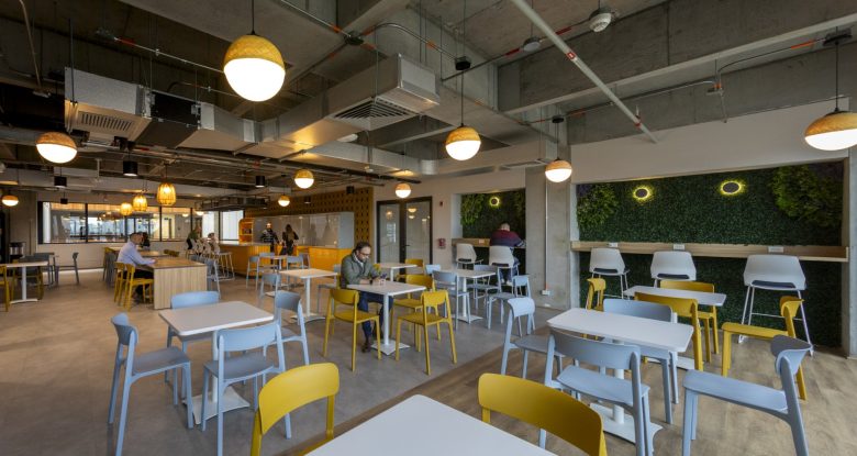 рабочее пространство отдельные столики Emapta