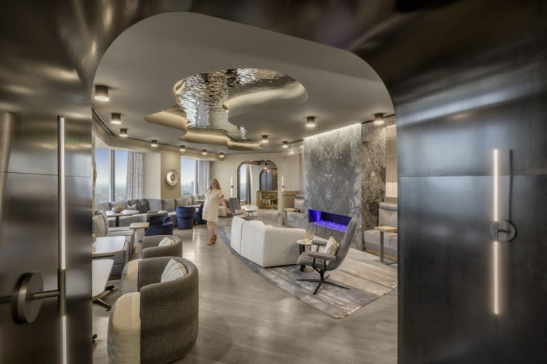 рабочее пространство со столиками и мягкими диванами Musket Corporation