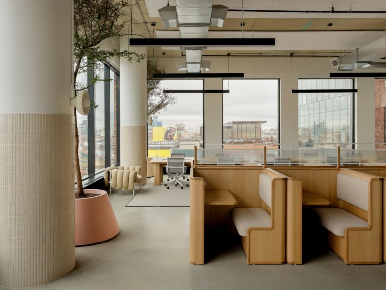 рабочие места кабинками amika Offices