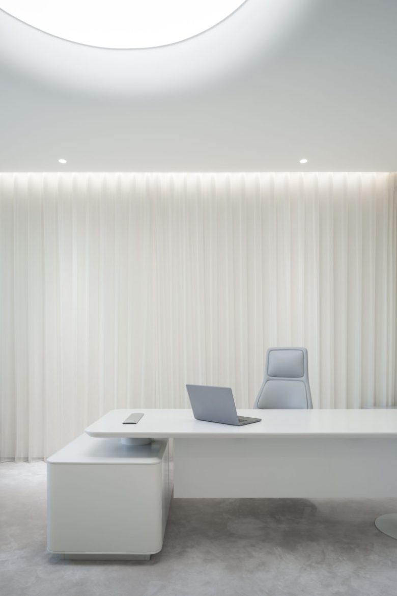 рабочий кабинет Wutai Medical Group Office