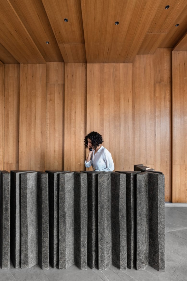 ресепшн Acme offices