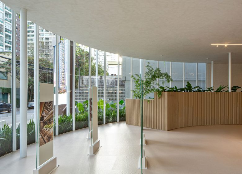 стеклянные витражи Pavilion Tess