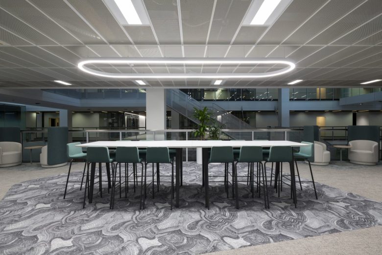 стол для совещаний Iress Office Sydney