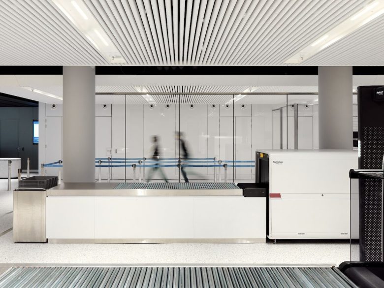 терминалы вдалеке Eurostar UK Terminal