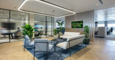 входная зона Neptune North Newcastle Offices