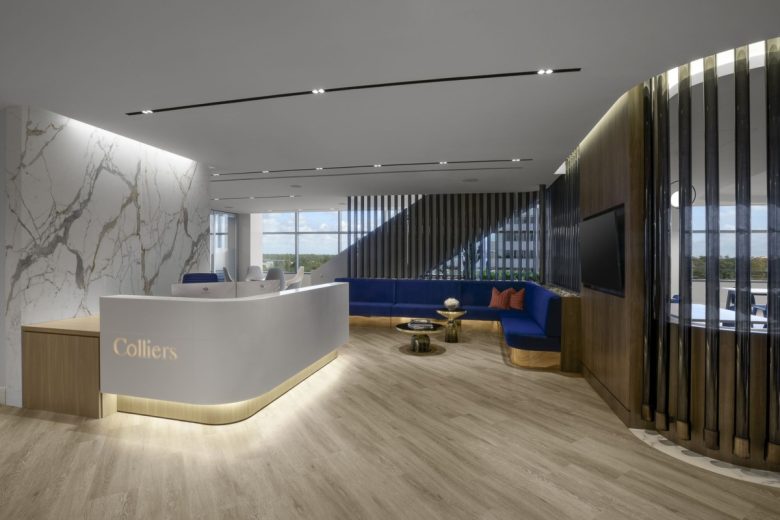 входная зона ресепшн Colliers