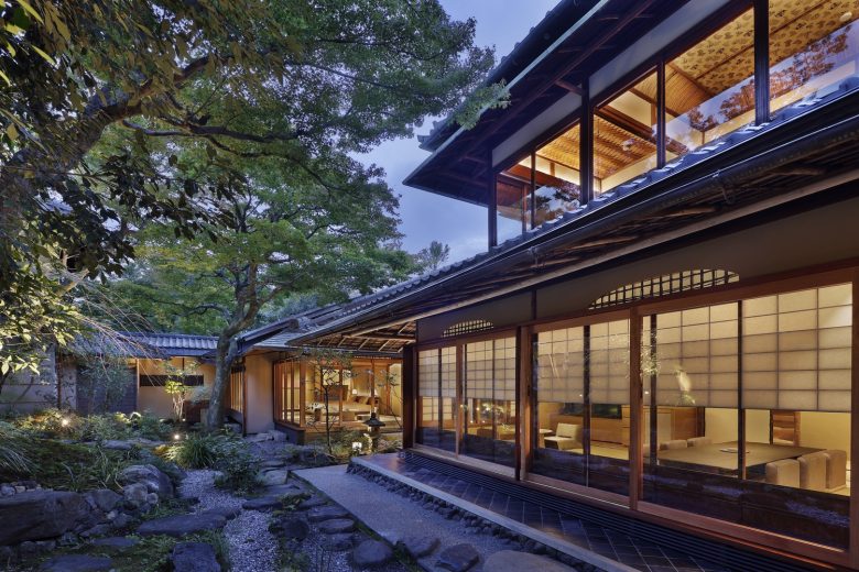 вид на номера с улицы Hotel VMG Villa Kyoto