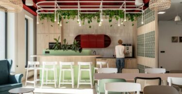 вид на обеденную зону KRUK