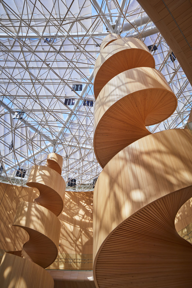 вид на потолочные конструкции Healthcare Pavilion Nest for Reborn at Osaka Expo 2025