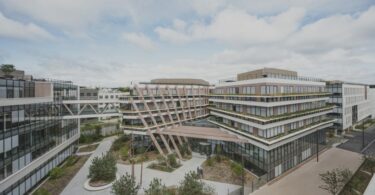 вид на всю территорию Campus Lidl France