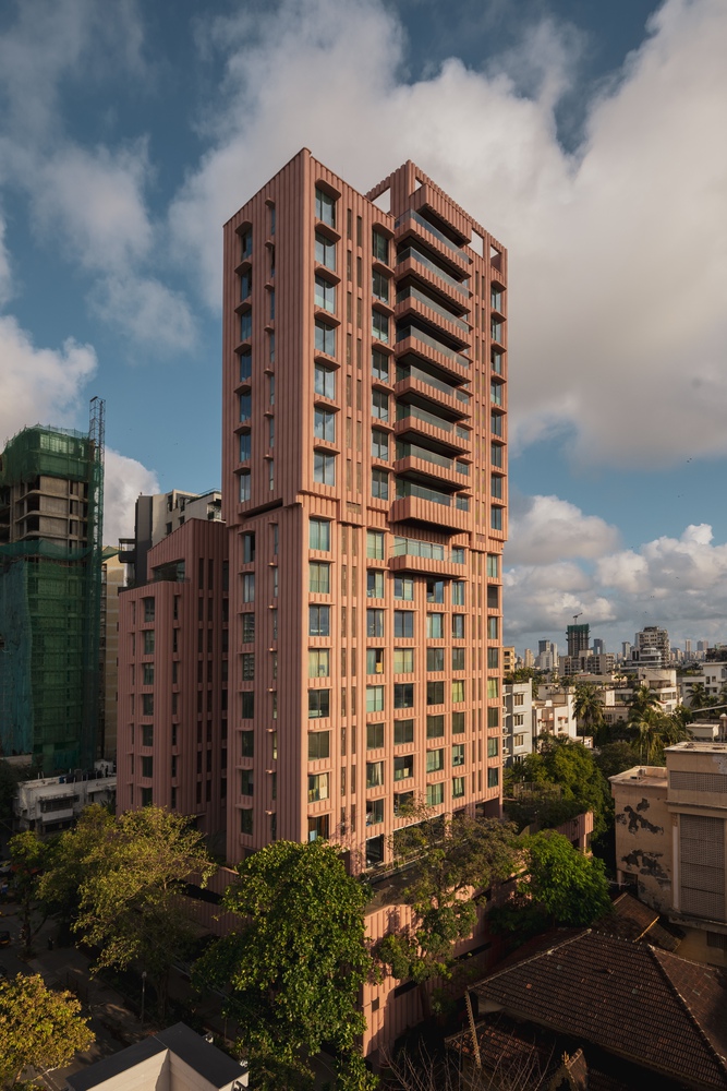 вид на здание Satguru’s Rendezvous со стороны