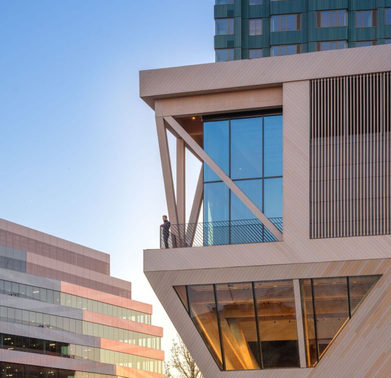 вид с улицы на мансандру David Rubenstein