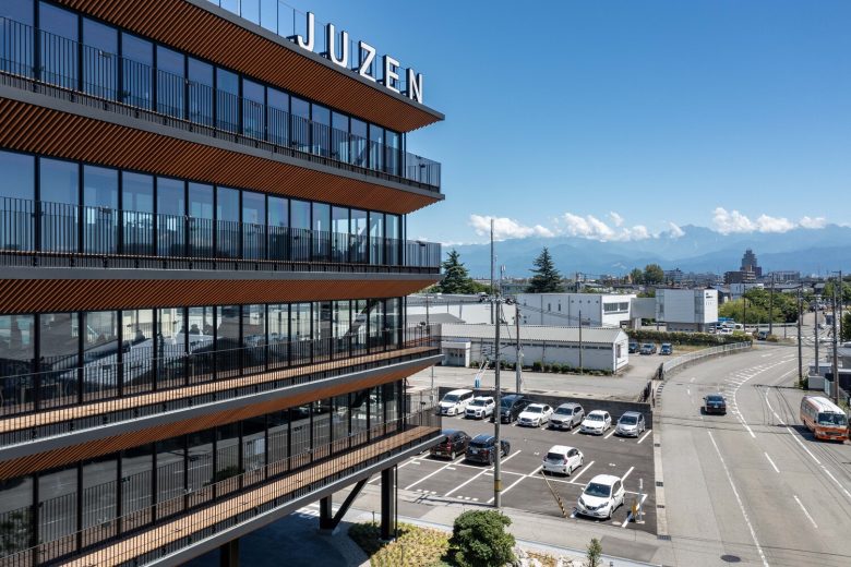 вид с улицы Juzen Chemical Corporation