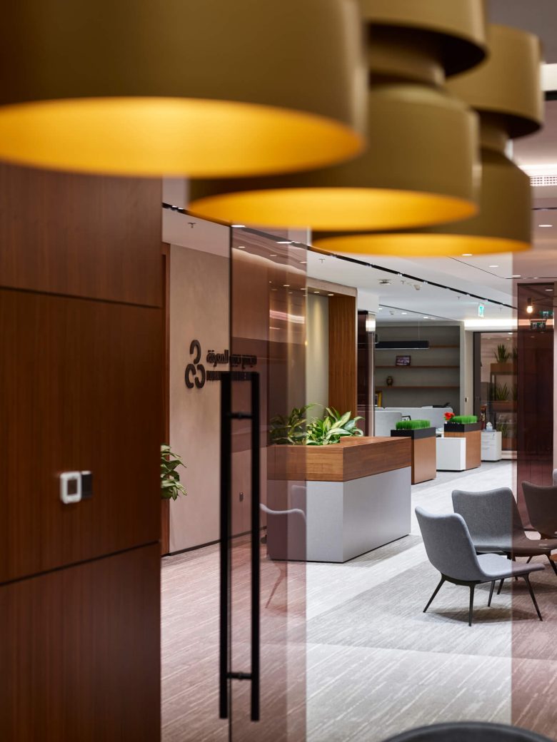 вид на коридор TECOM DKP Management Office