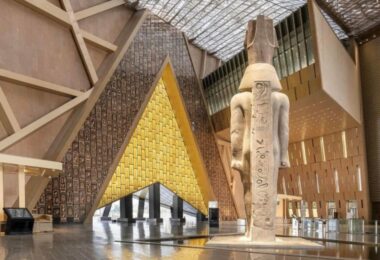 выставочный зал Grand Egyptian Museum