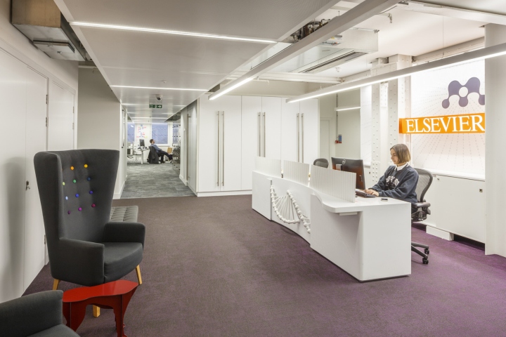 Яркие цвета в интерьере офиса в Лондоне, Великобритания: строгий дизайн
