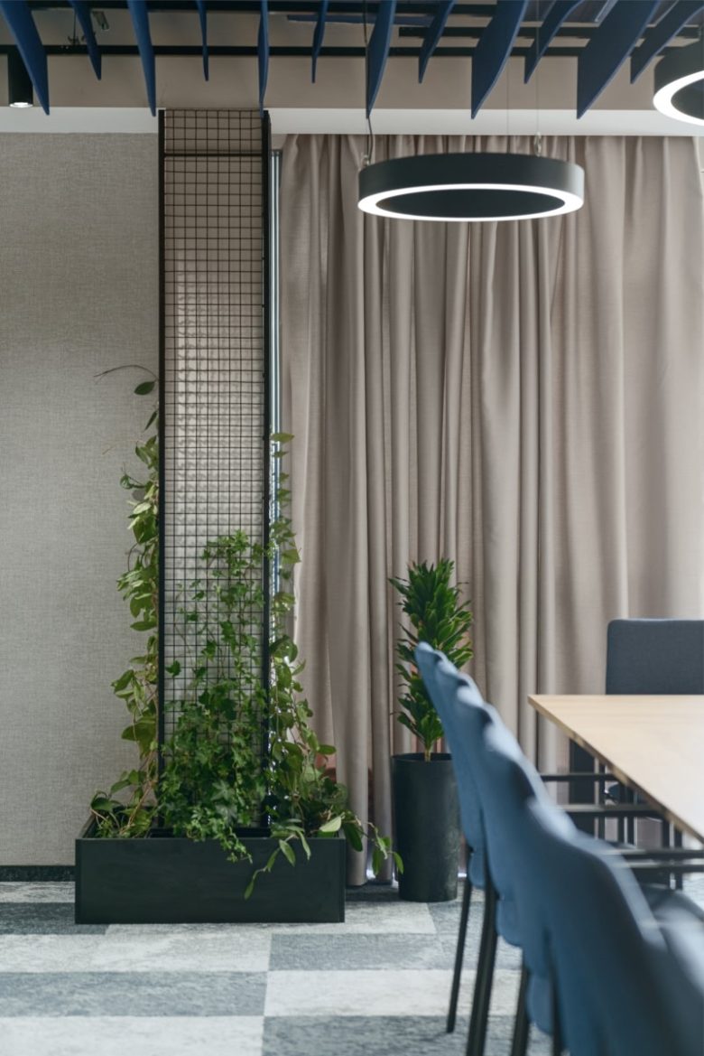 зал конференций оформление стен Helio offices