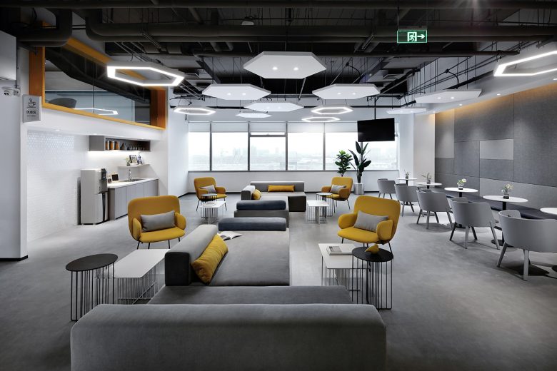 зона коворкинга China Merchants Senlan Meihuan · Chuangku Co-working Space