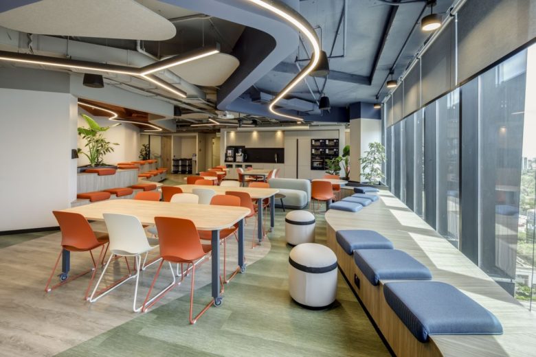 зона кухни ISA ENERGIA Offices