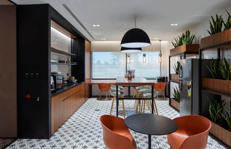 зона кухни TECOM DKP Management Office