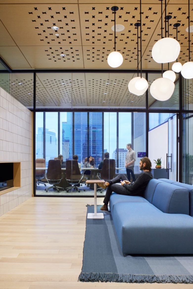 зона отдыха и зал совещаний Perkins&Will’s Confidential Firm Offices