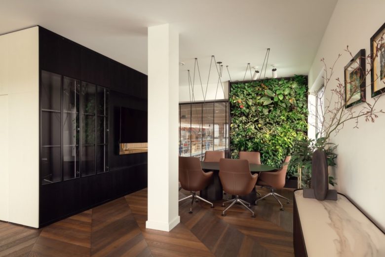 зона переговоров Artup Interiors