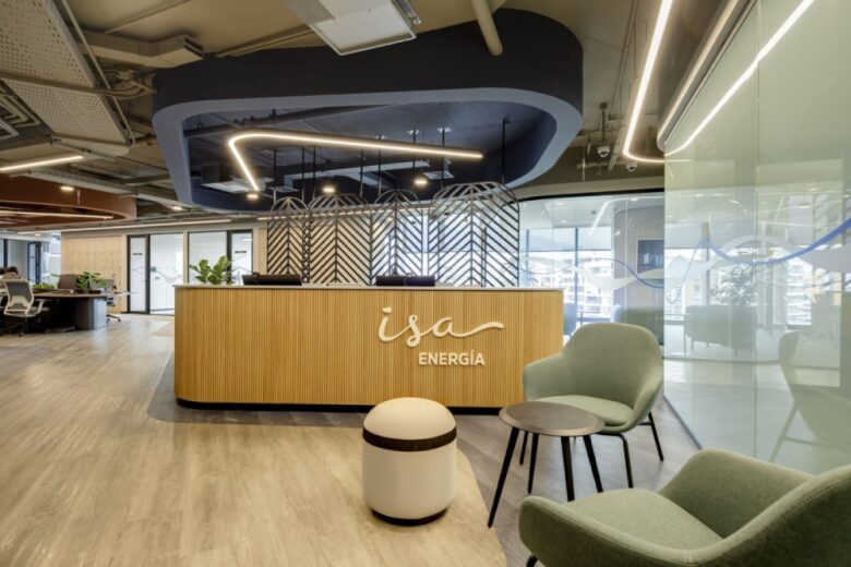 зона ресепшн ISA ENERGIA Offices