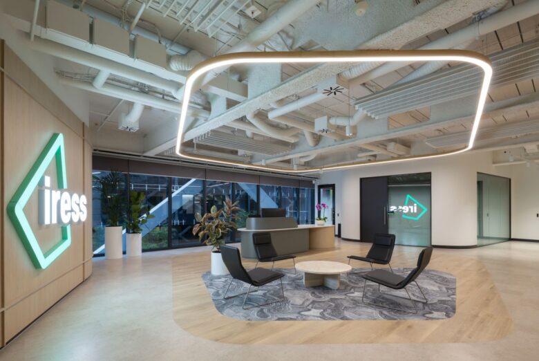 зона ресепшн Iress Office Sydney