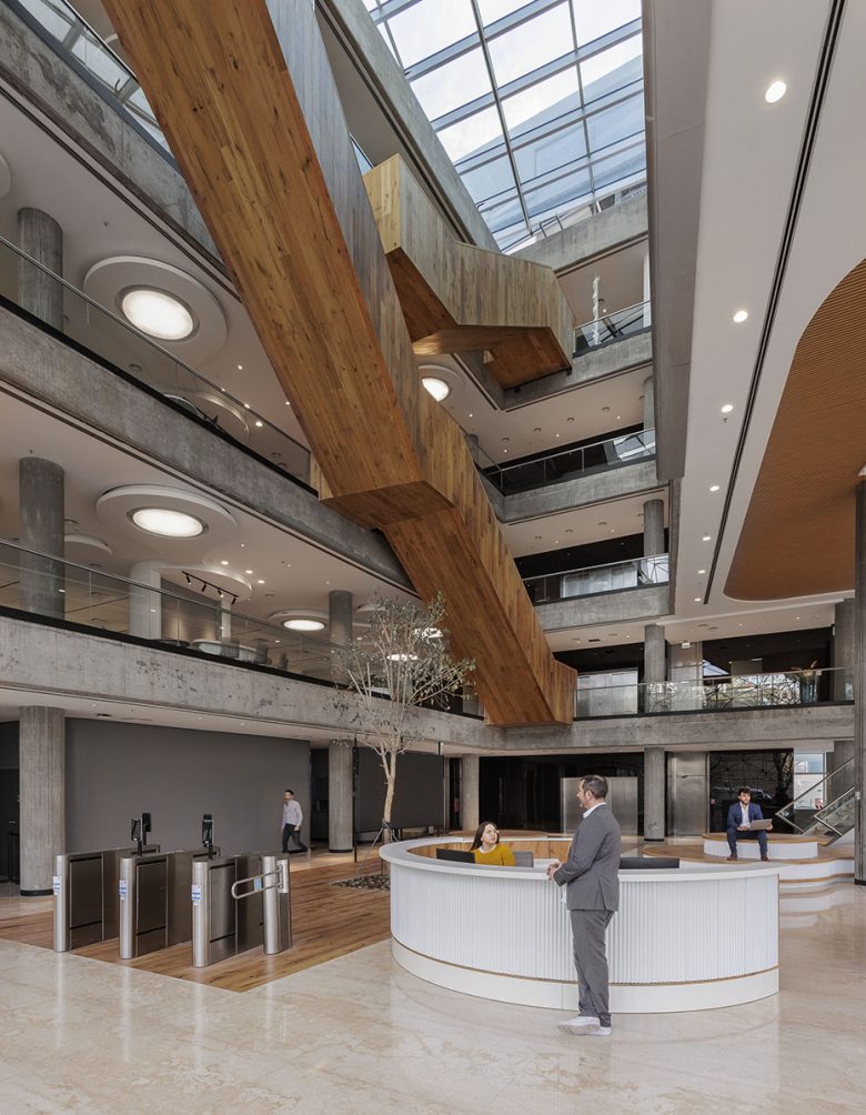 зона ресепшн Supermayorista Vital